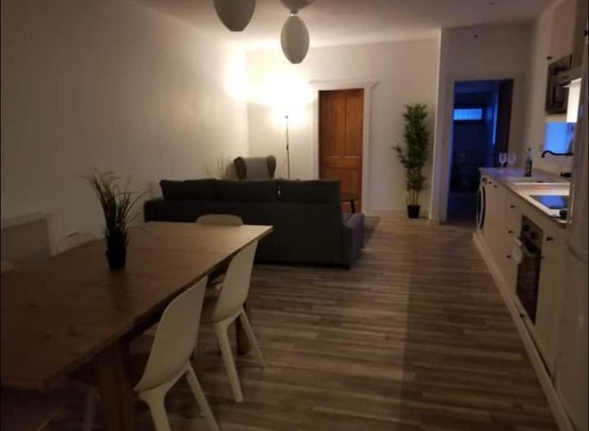 Just Renovated Galway City Apartment Exteriör bild